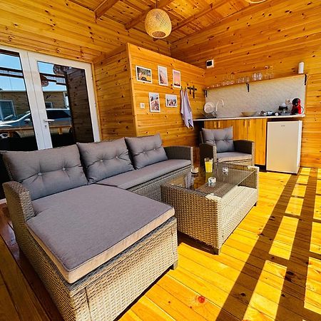 Cozyhut Бунгало Под Наем Chernomorets Buitenkant foto