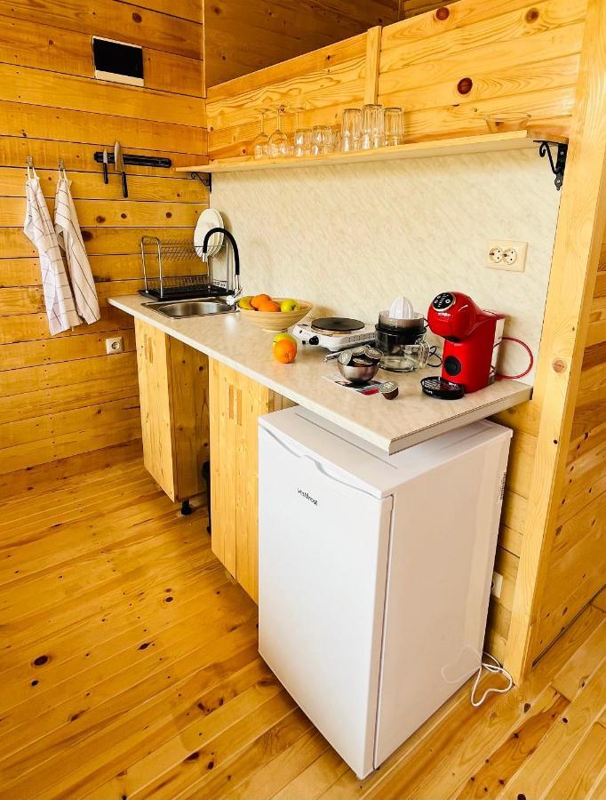 Cozyhut Бунгало Под Наем Chernomorets Buitenkant foto