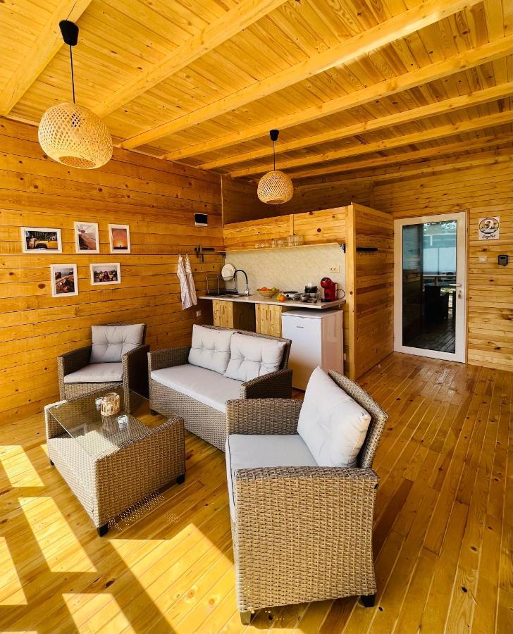 Cozyhut Бунгало Под Наем Chernomorets Buitenkant foto