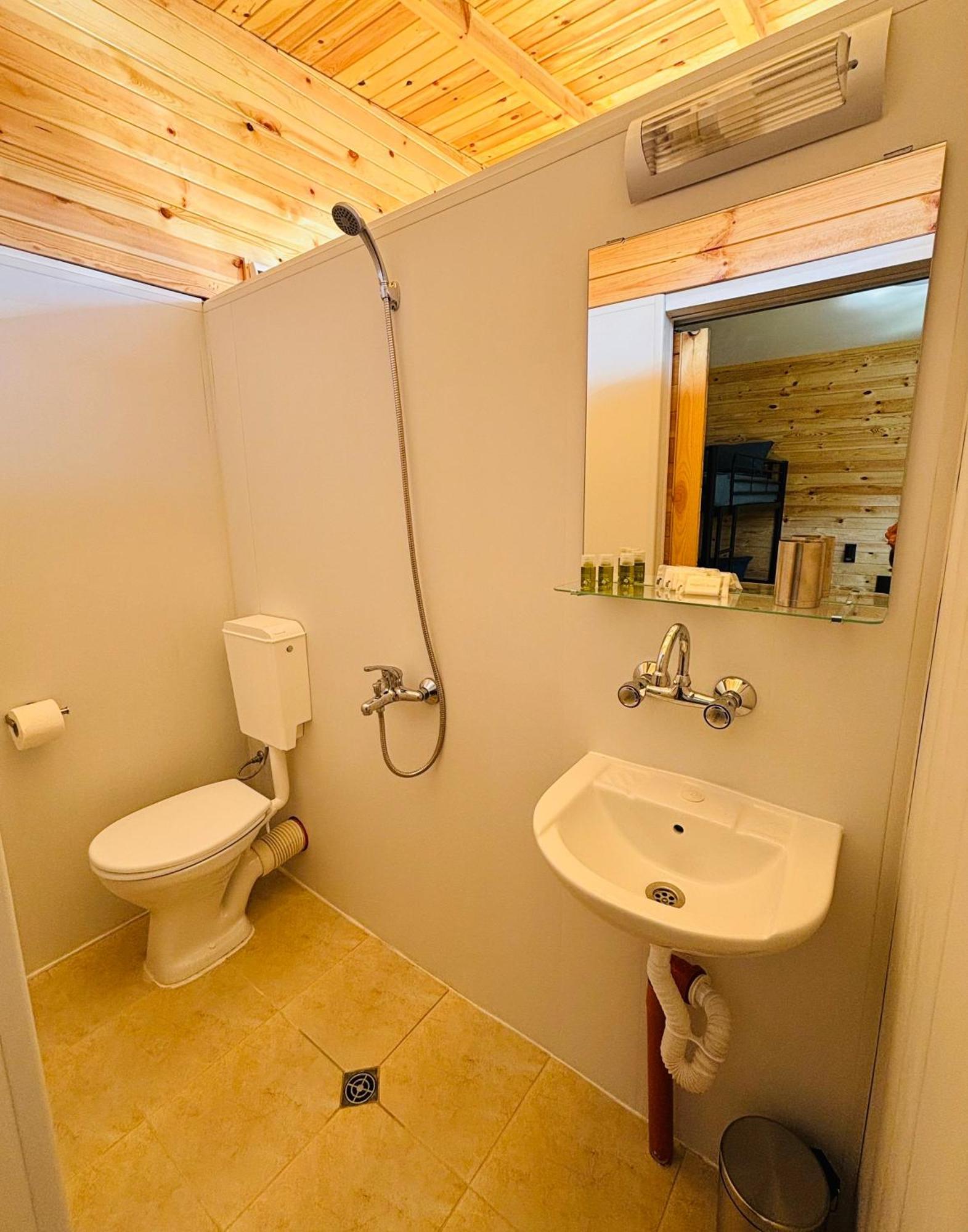 Cozyhut Бунгало Под Наем Chernomorets Buitenkant foto